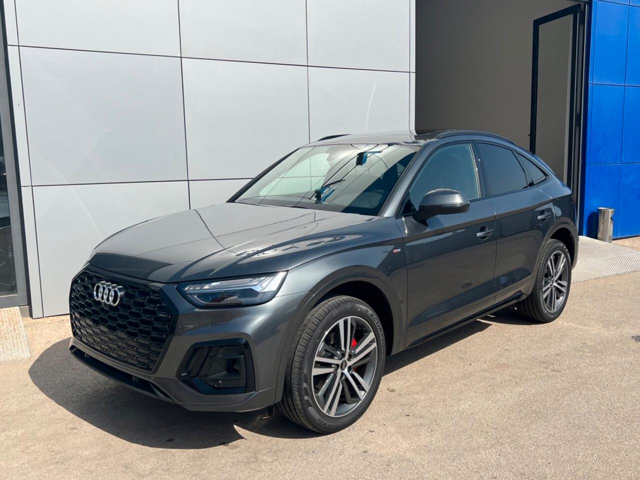 Audi Q5 SPB 40 TDI quattro S tronic S line plus - listino €81.300 - scontata €67.900