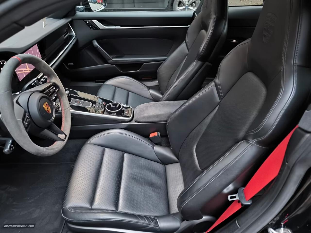 Porsche 911 Carrera S 992 Sport Design/Panorama FULL