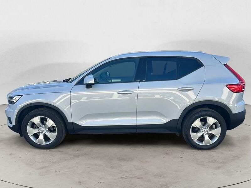 Volvo XC40 D3 150 CV Automatica Momentum Pro