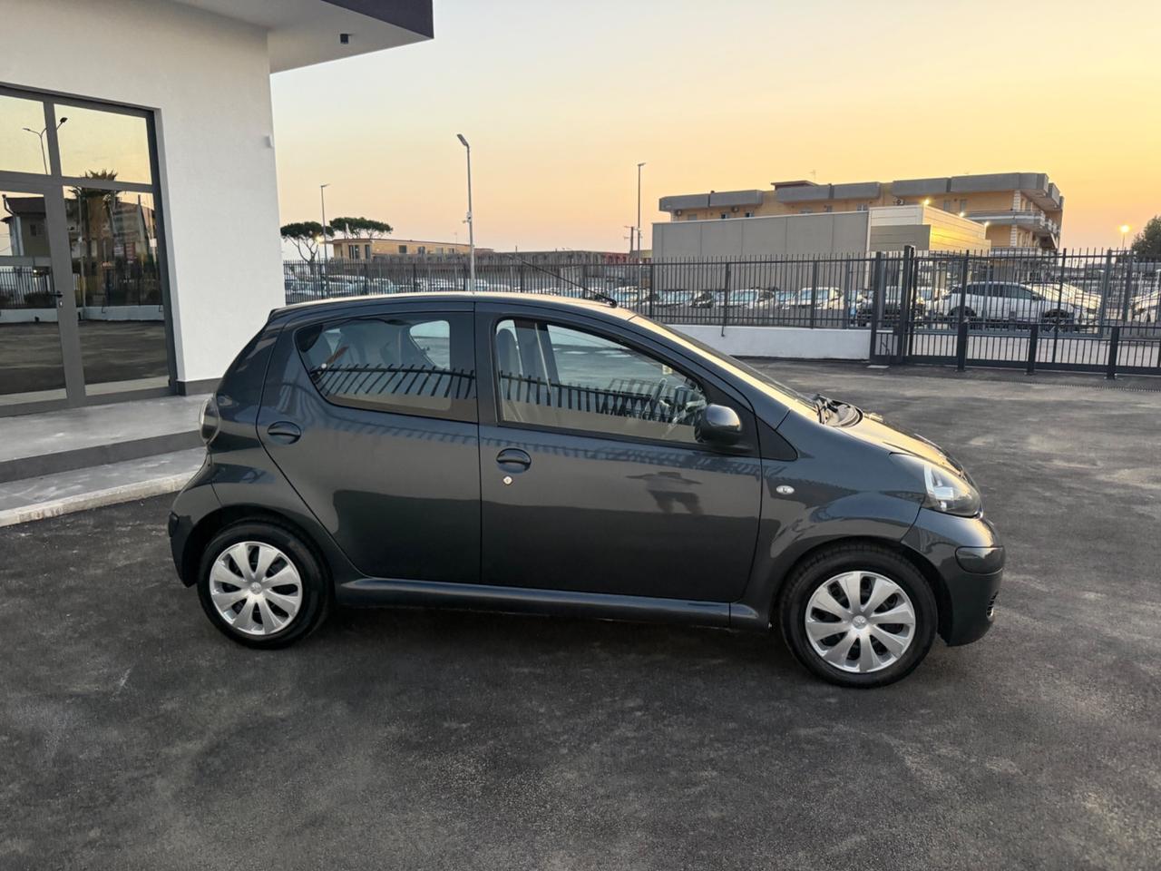 Toyota Aygo 1.0 5 Porte Cambio Automatico