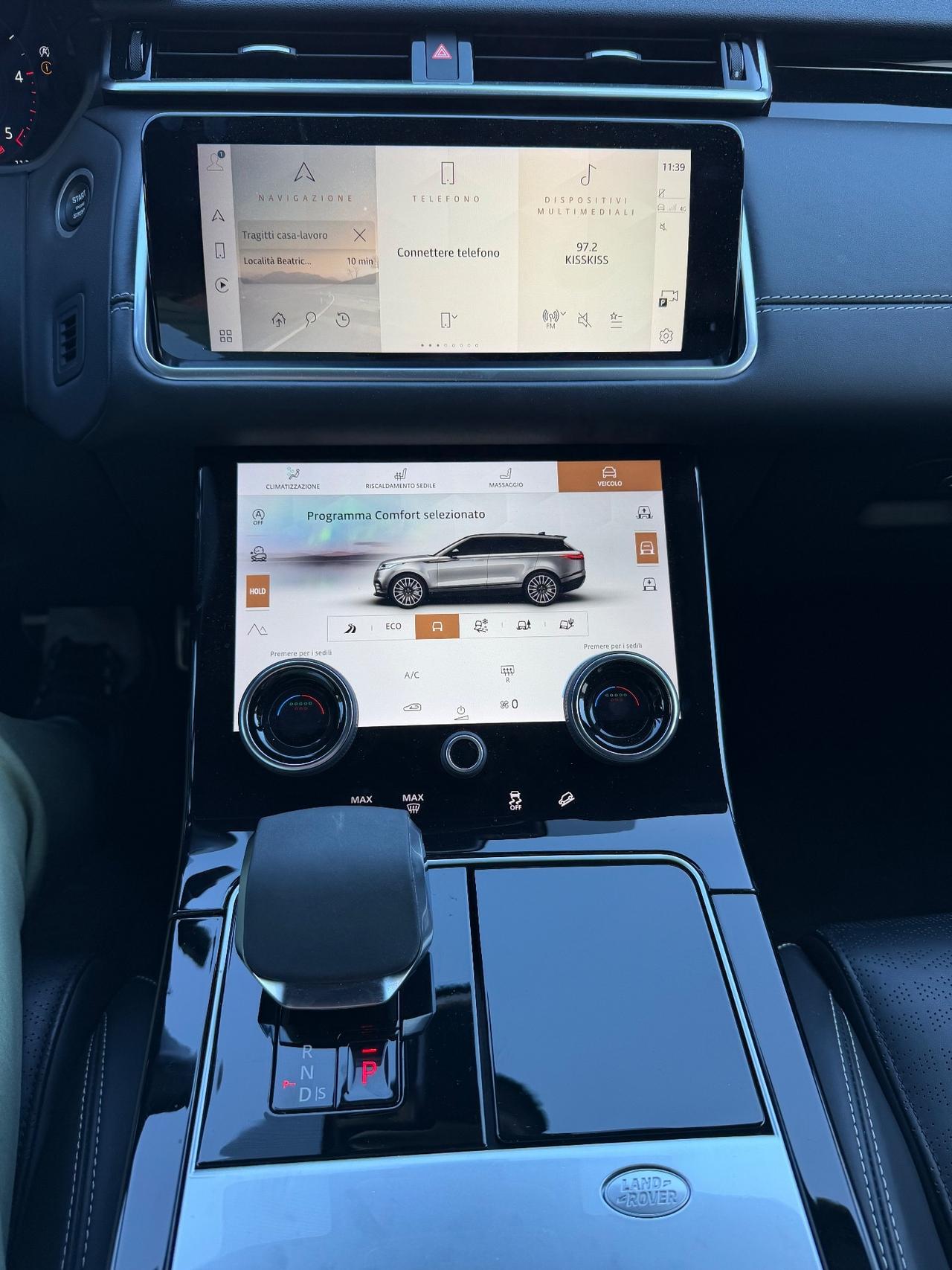 Land Rover Range Velar Total black