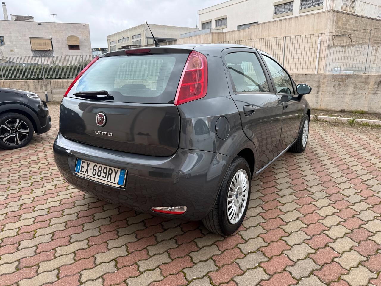 Fiat Punto 1.3 MJT II 75 CV 5 porte Street