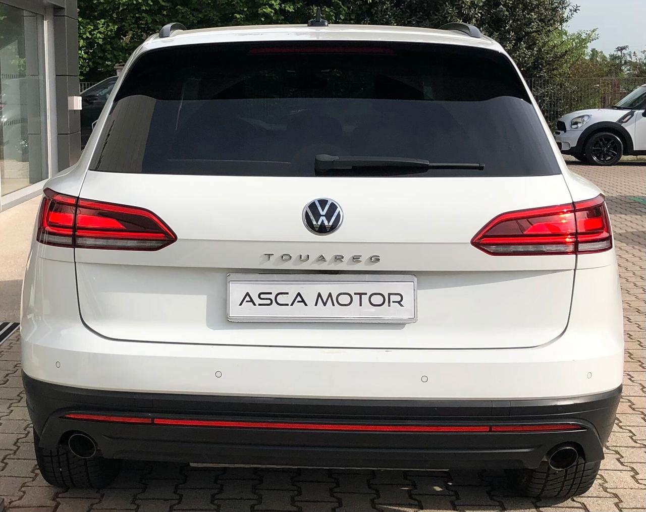 Volkswagen Touareg 3.0 V6 TDI SCR