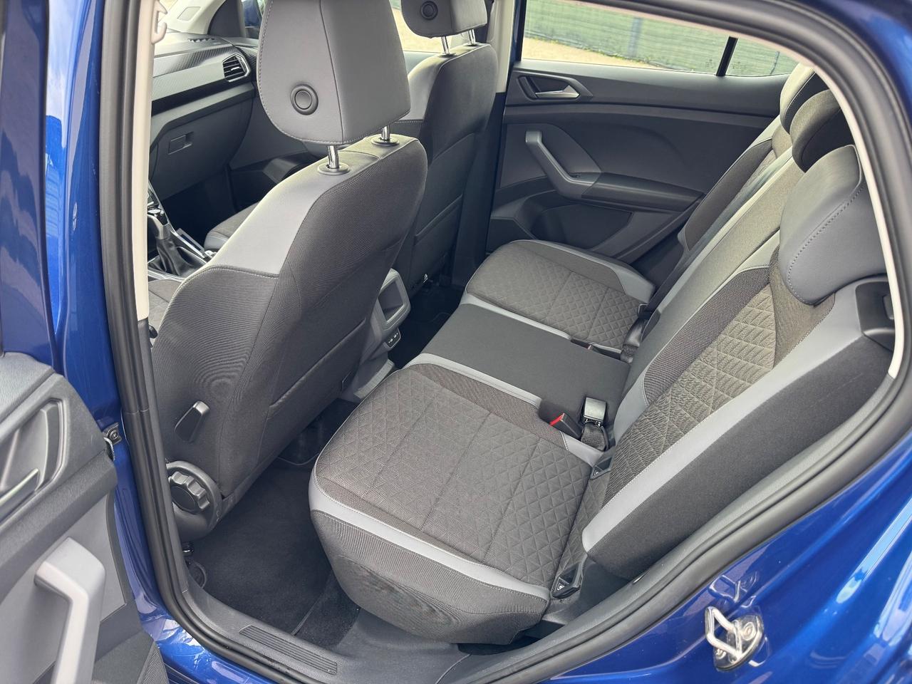 Volkswagen T-Cross 1.0 TSI 110 CV DSG R-Line