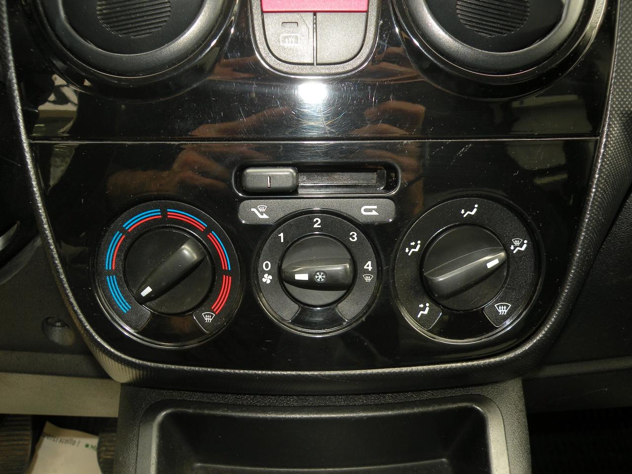 FIAT QUBO 1.3 MJT 95 CV Trekking 2015