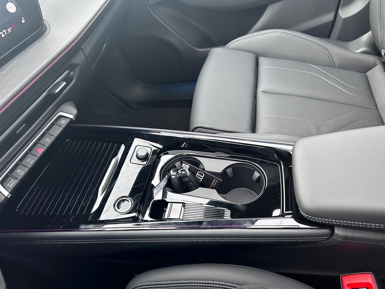 Audi Q3 NEW SPB 2.0TDI 150CV S-line KM ZERO 11/2025