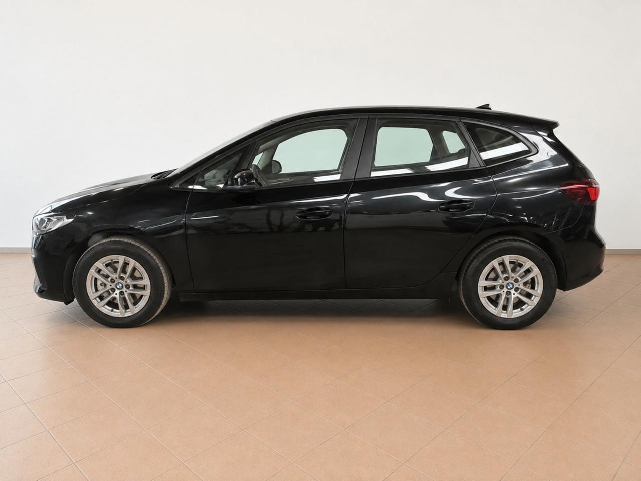 ---IN ARRIVO--- Bmw 2er Active Tourer 220i 48V