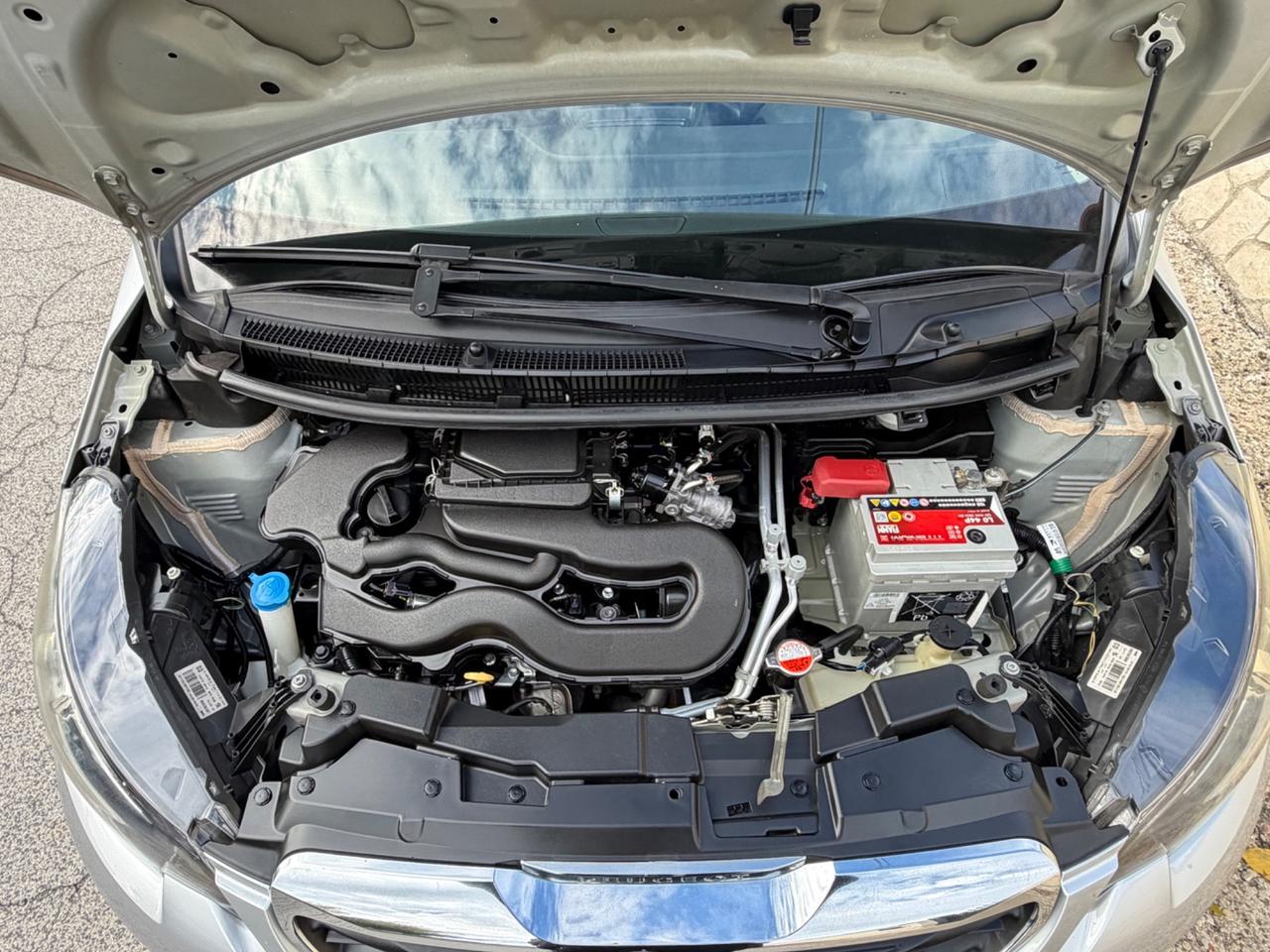 Peugeot 108 VTi 72 5 porte Allure TOP!