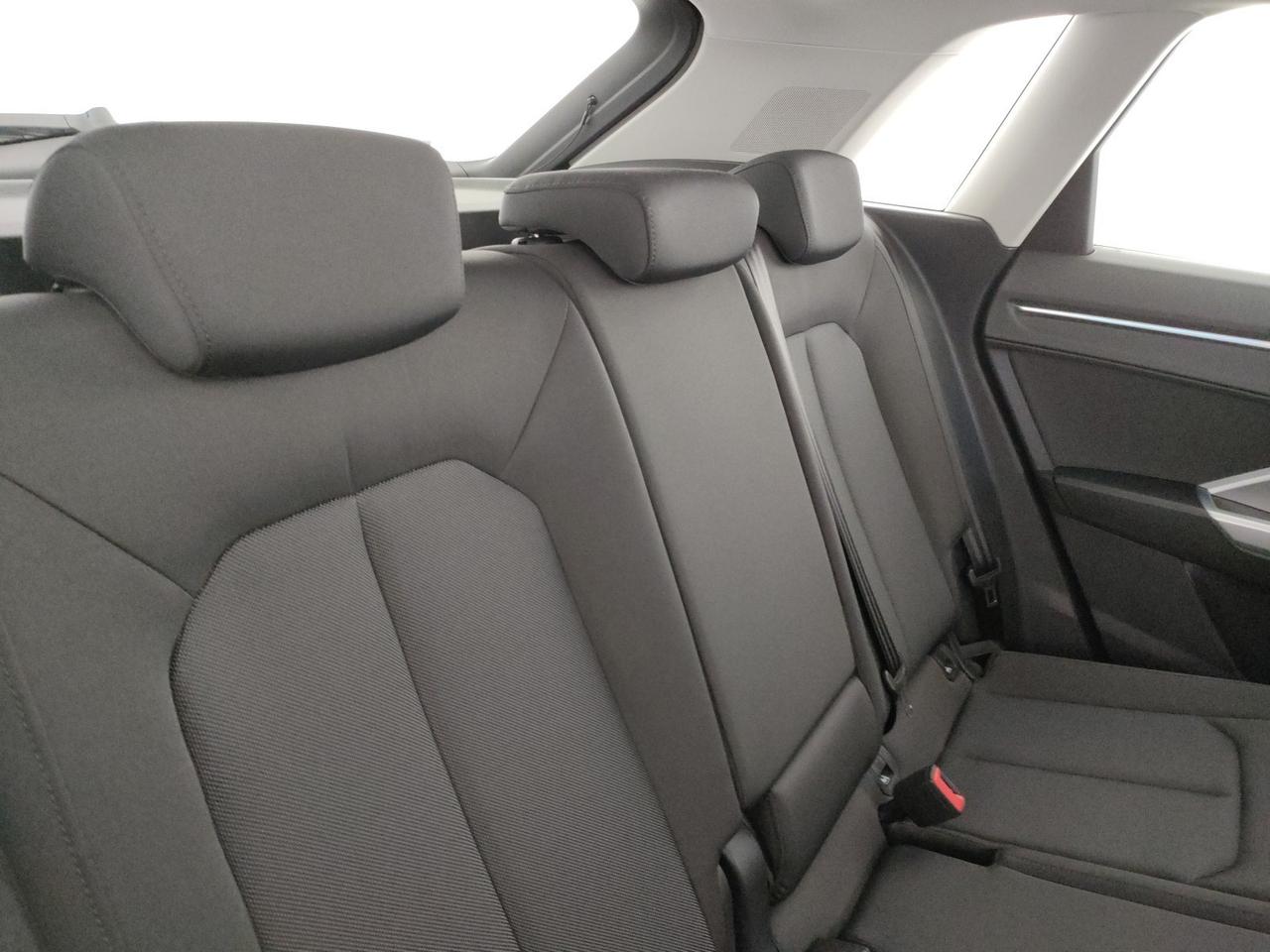 Audi Q3 40 2.0 tfsi business quattro s-tronic