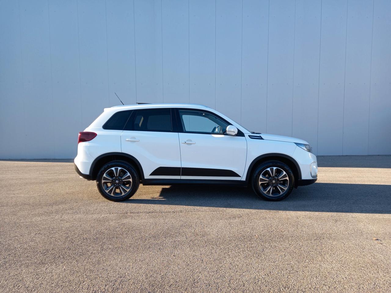 Suzuki Vitara 1.5 140V Hybrid A/T 4WD AllGrip Starview