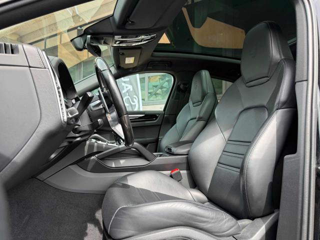 PORSCHE Cayenne cayenne e-Hybrid Coupe?