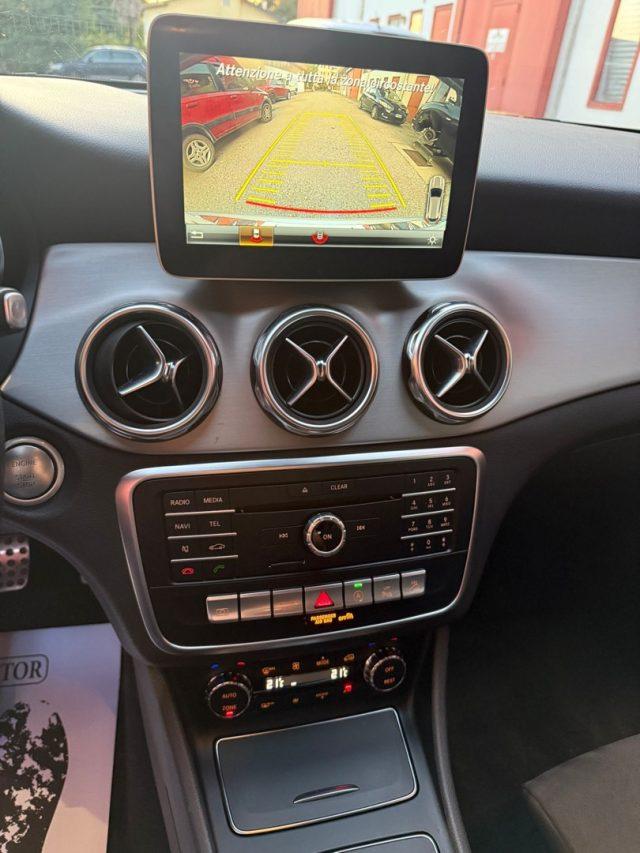 MERCEDES-BENZ GLA 200 d Automatic 4Matic Premium