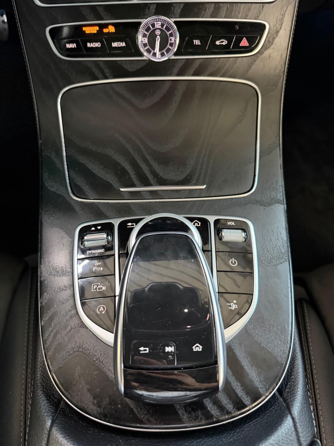 Mercedes-benz E 300 200 d Auto Premium Plus