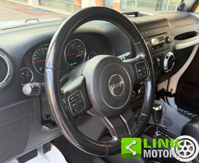 JEEP Wrangler Unlimited 2.8 CRD DPF Sahara Auto