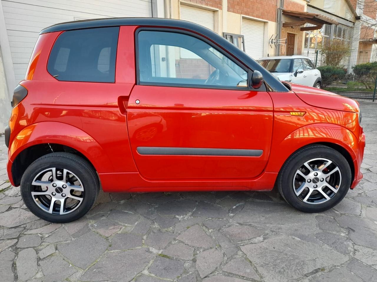 Microcar Ligier M.Go 50cc