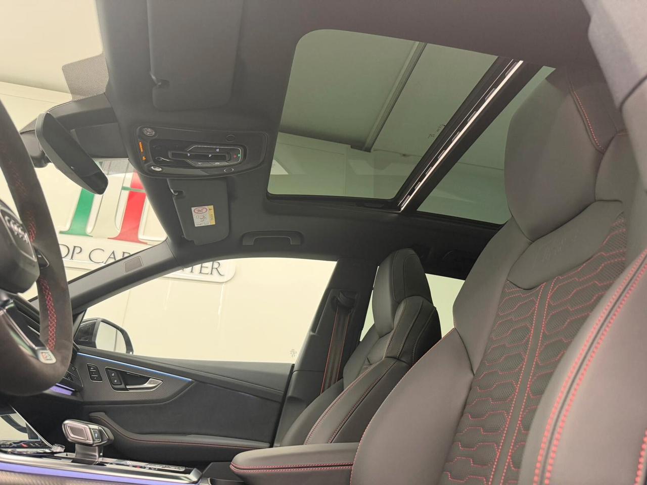 Audi RS Q8 PERFORMANCE