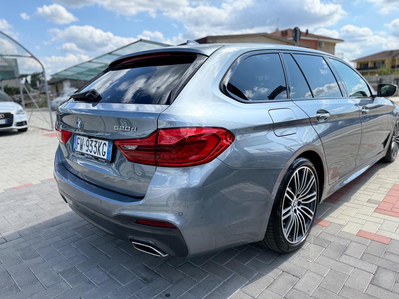 Bmw 520d aut. Touring Msport,CERCHI 19 ,IVA ESPOSTA