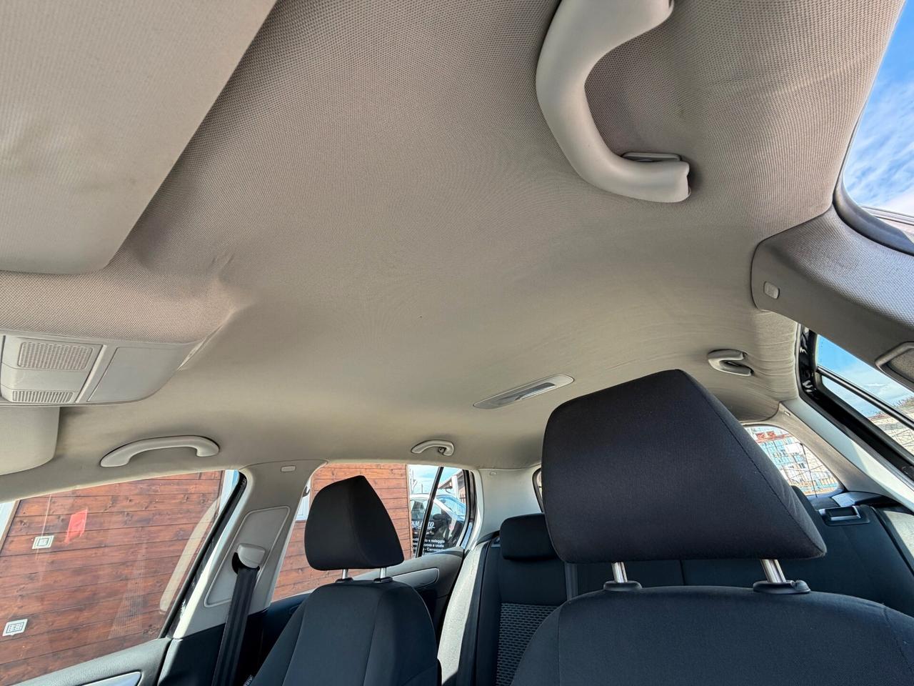 VOLKSWAGEN Golf 6 1.6 TDI 5 porte