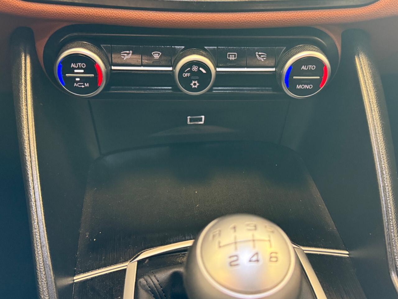 Alfa Romeo Giulia Q2 2.2 Turbodiesel 150 CV Super