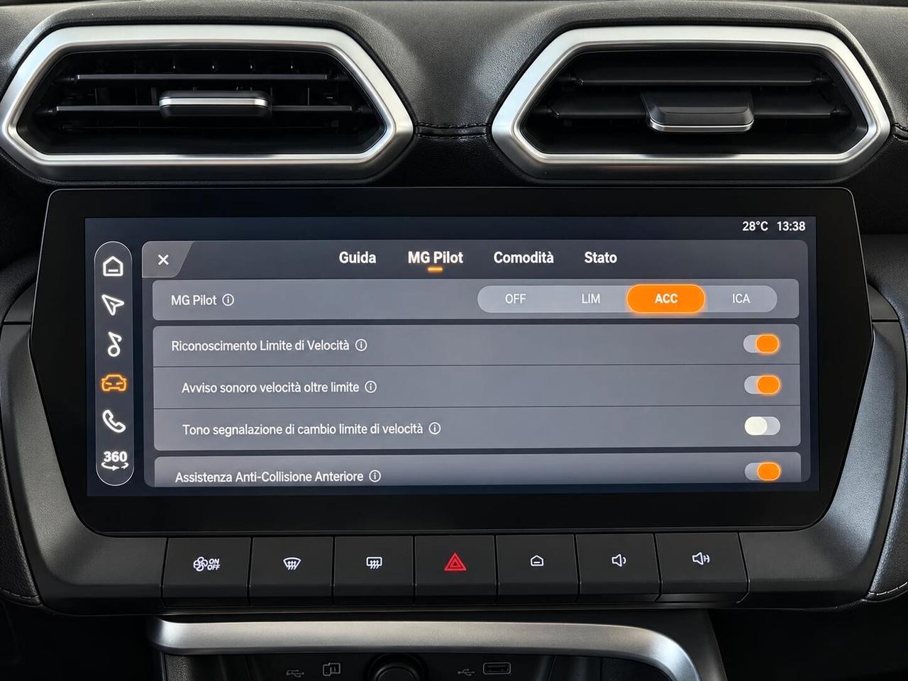 Mg ZS 1.5 Hybrid+ Luxury 102 cv