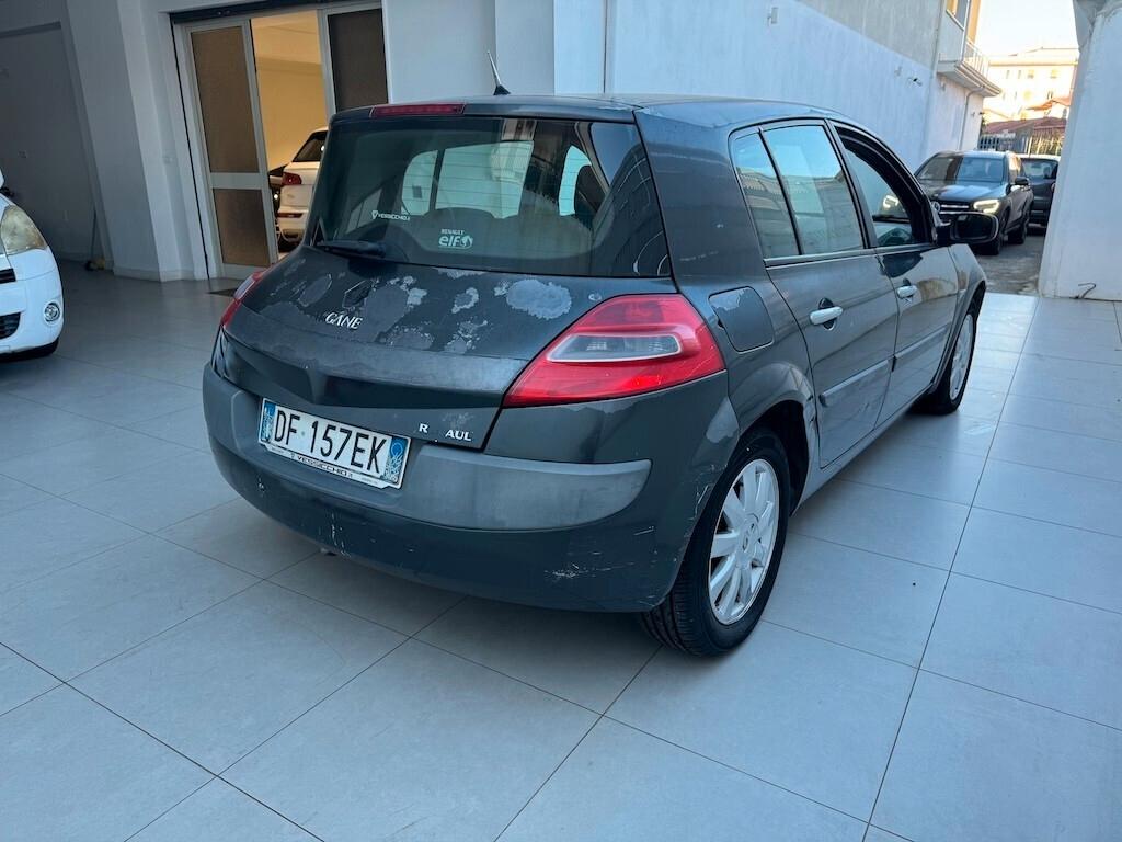 Renault Megane Mégane 1.5 dCi/105CV 5 porte Dynamique