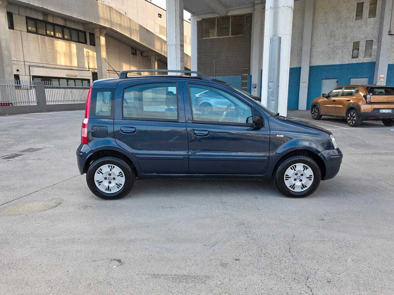 Fiat Panda 1.2 Emotion Dualogic