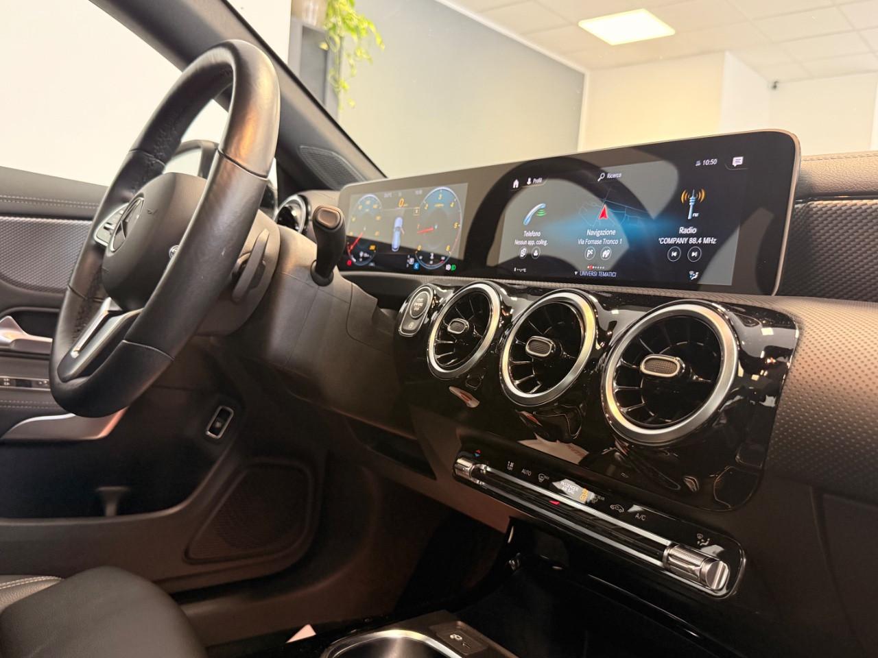Mercedes-Benz CLA 200 2.0 150cv TETTO IVA ESPOSTA