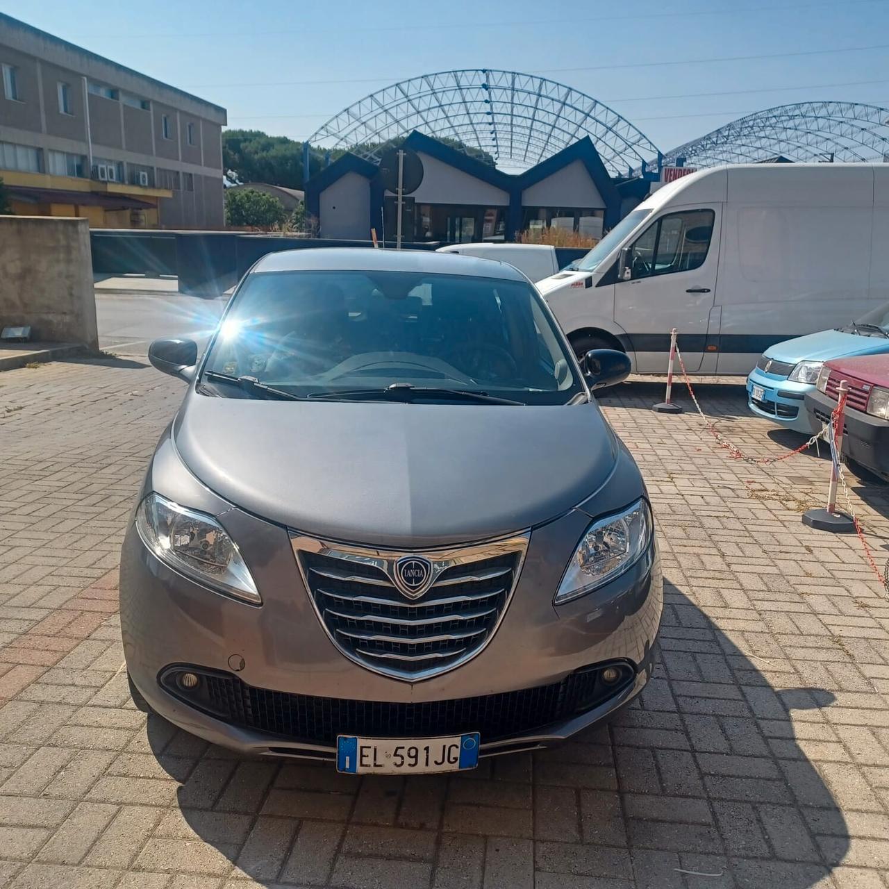 LANCIA YPSILON 1.2 FIRE NEOPATENTATI