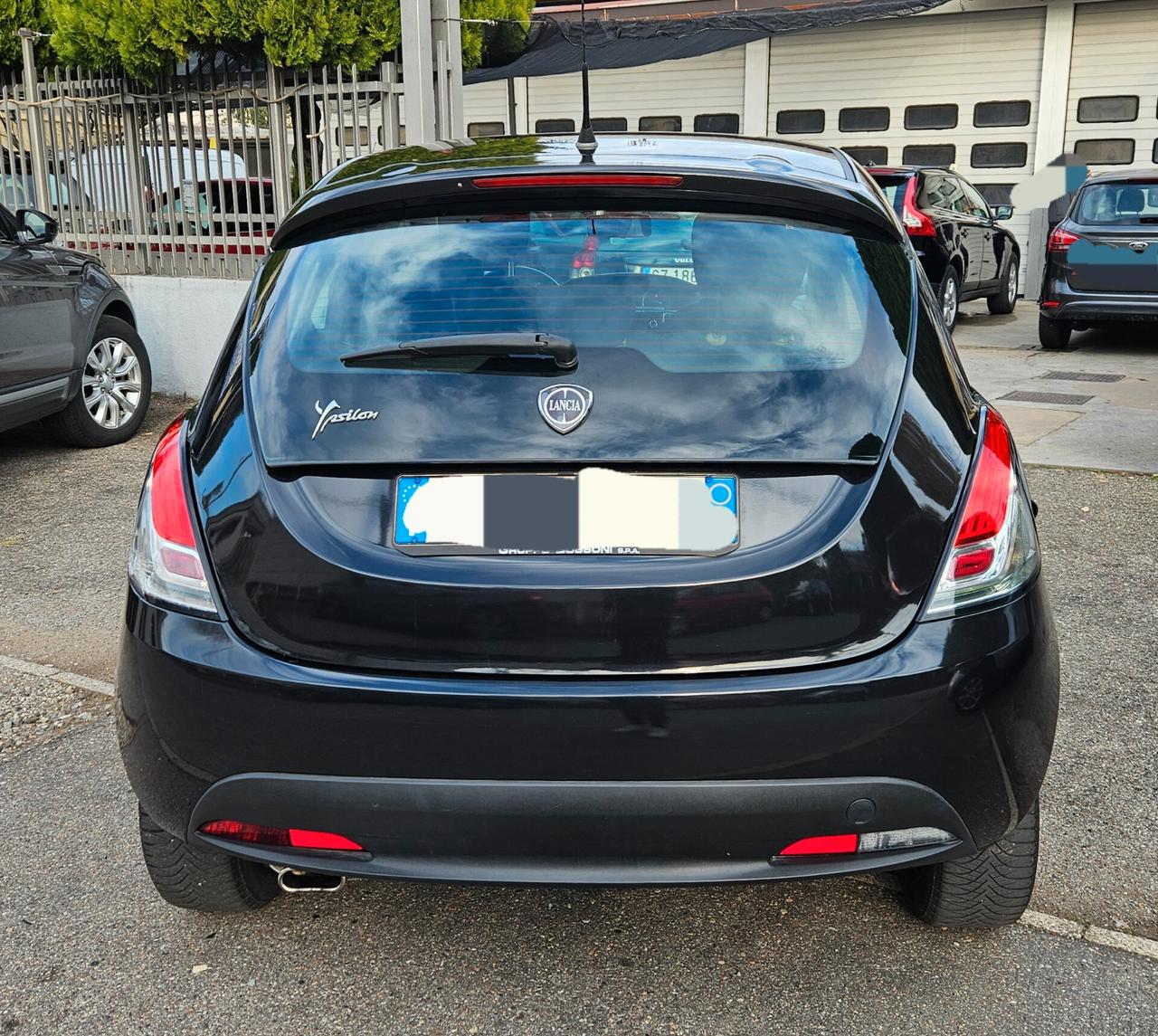 Lancia Ypsilon 1.2 OK NEOPATENTATI!!