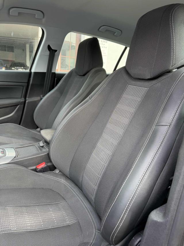 PEUGEOT 308 PureTech Turbo 130 S&S Allure