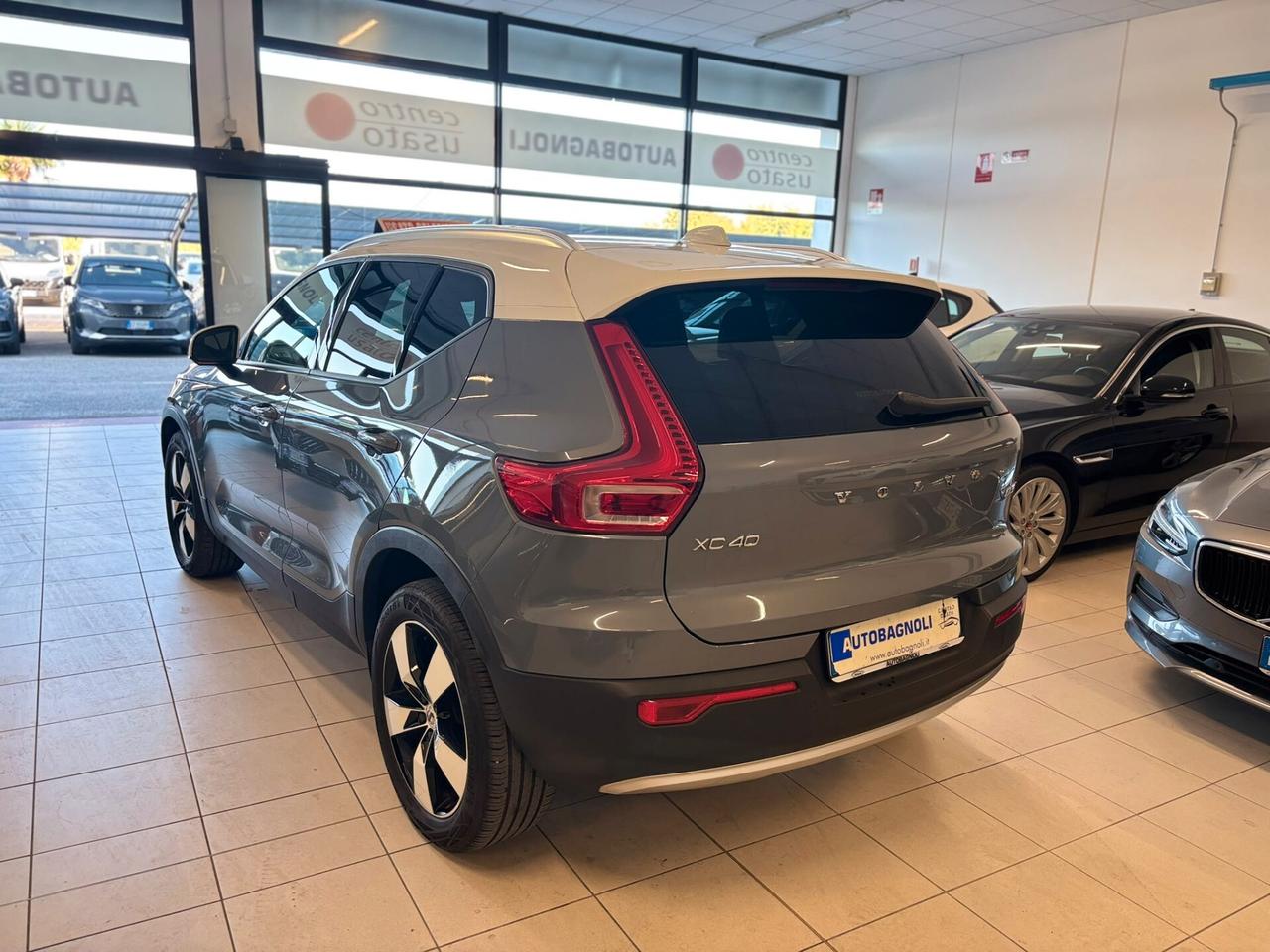 Volvo XC40 MOMENTUM PRO D3 AWD Geartronic