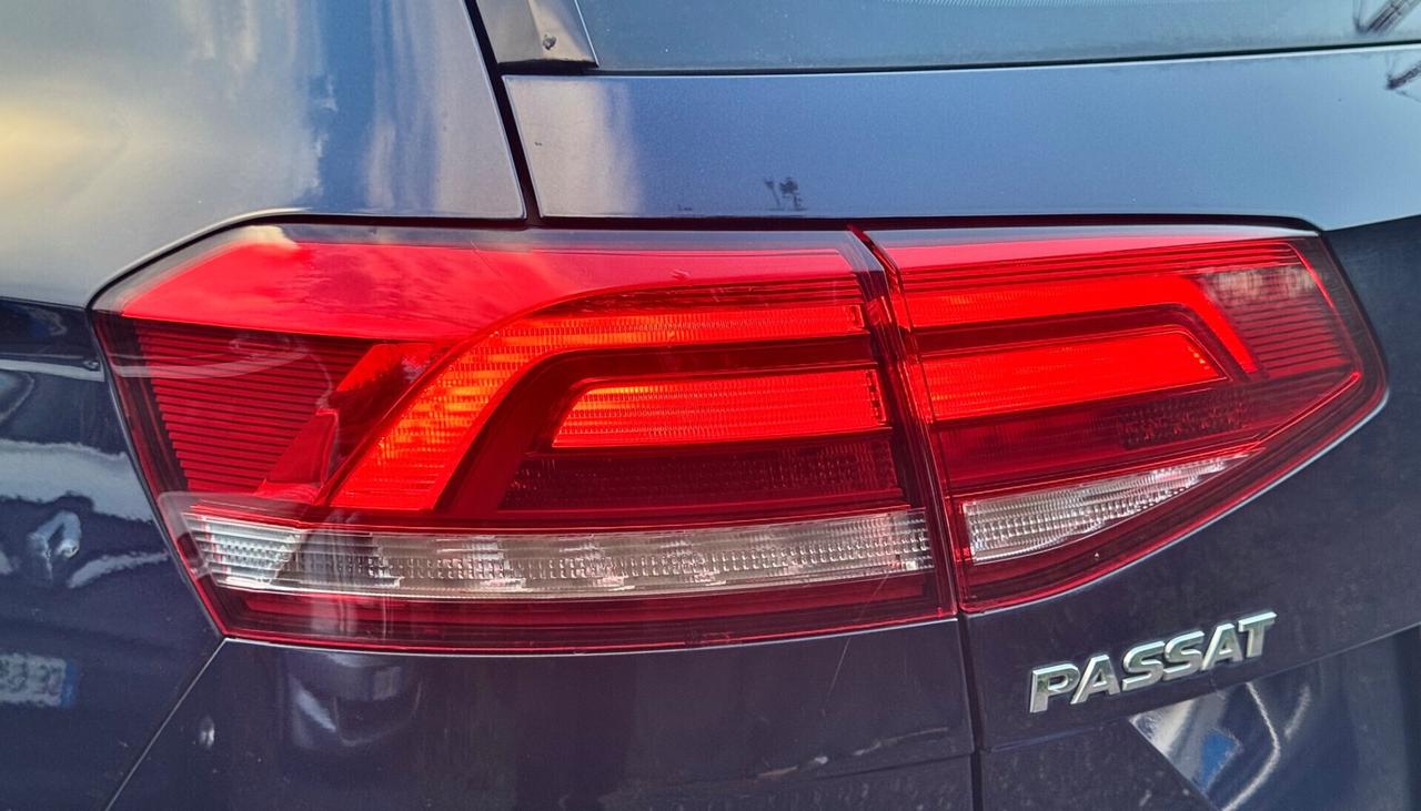 Volkswagen Passat Variant 2.0 TDI DSG Executive 150cv 2015
