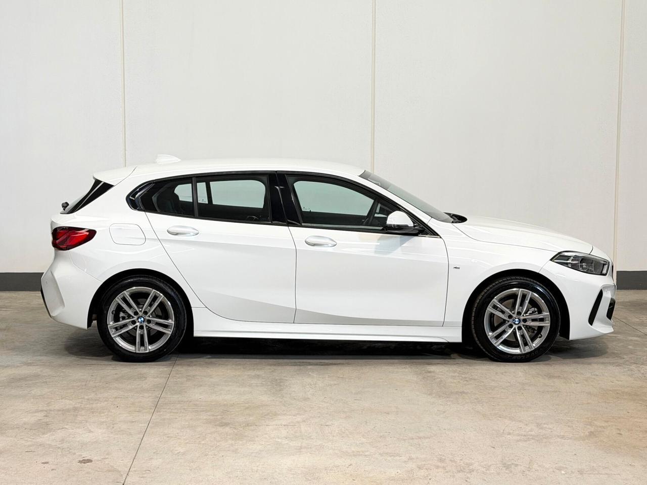Bmw 116 116i 5p. Msport Exterior