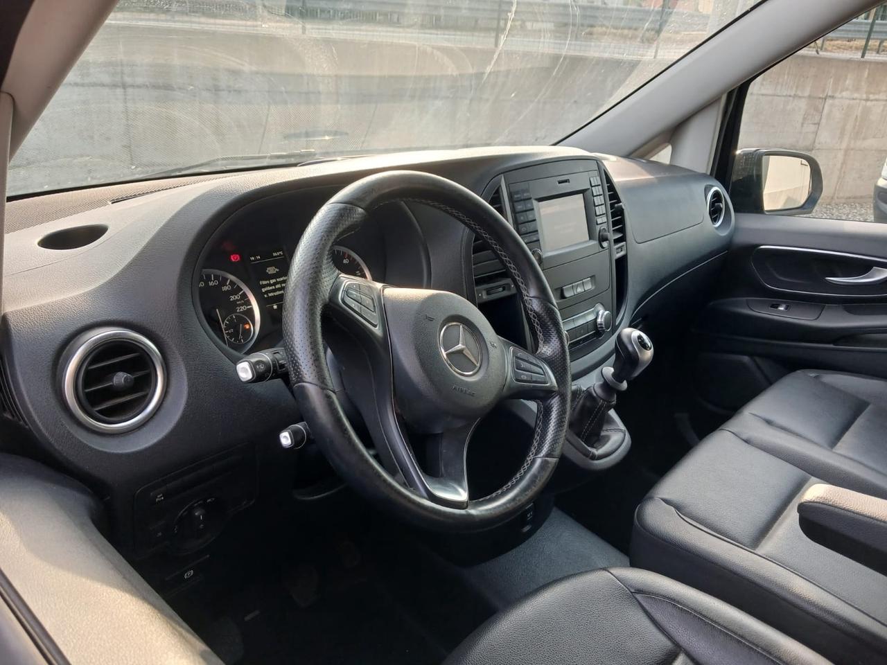 Mercedes-benz Vito 1.6 111 CDI PC Mixto Compact 6 POSTI