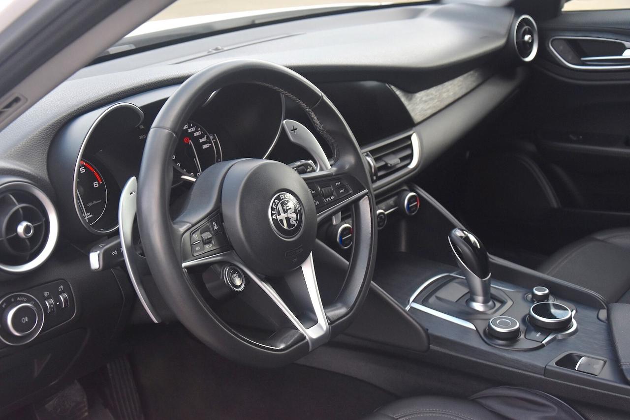 Alfa Romeo Giulia 2.2 Turbodiesel 190cv AT8 Executive