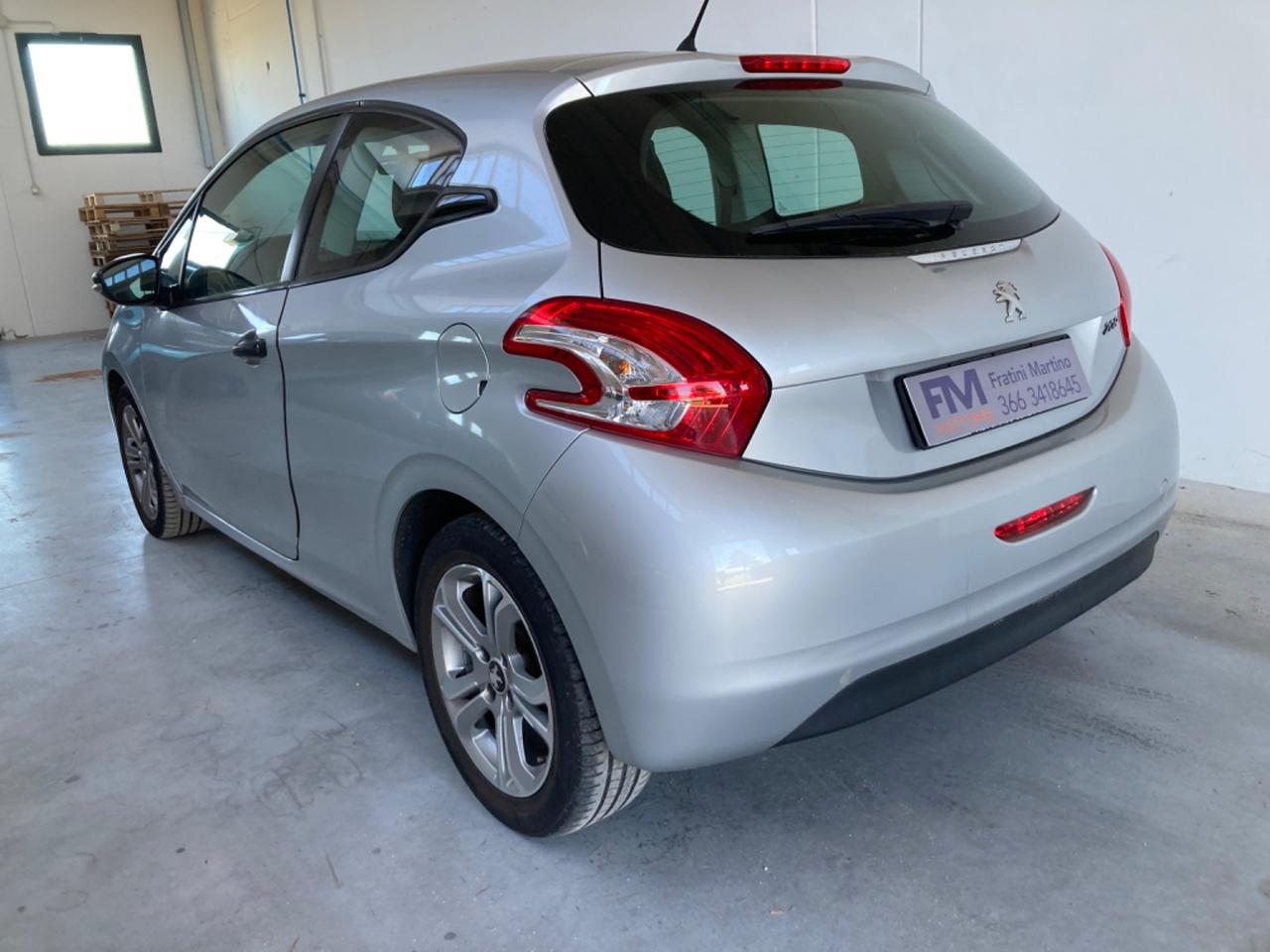 Peugeot 208 1.0 VTi 68 CV 3 porte Access per neopatentati