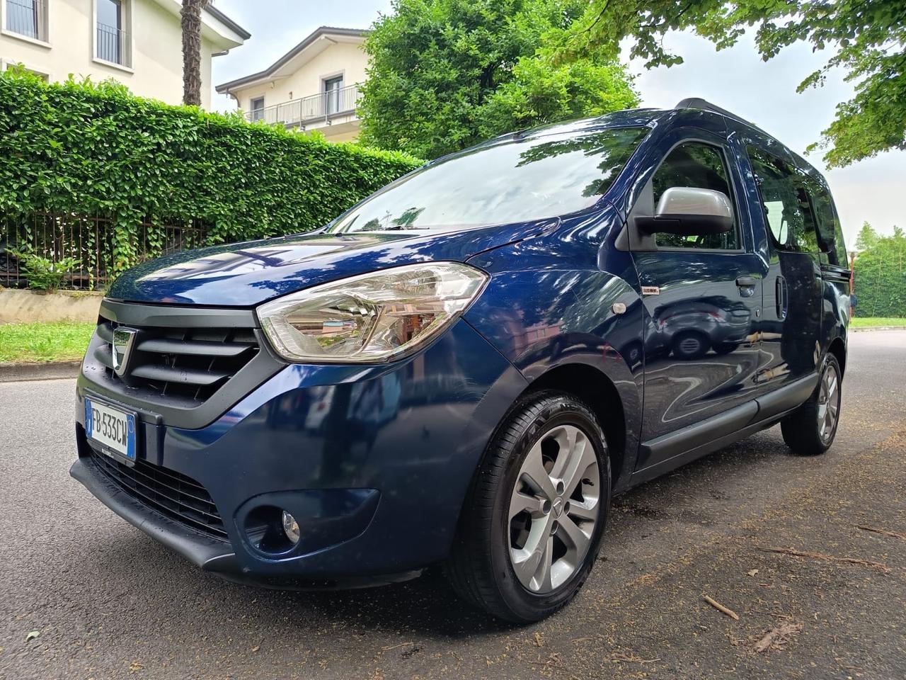 Dacia Dokker 1.5 DIESEL ANNO 2015 POSTI 5 AUTOVETTURA