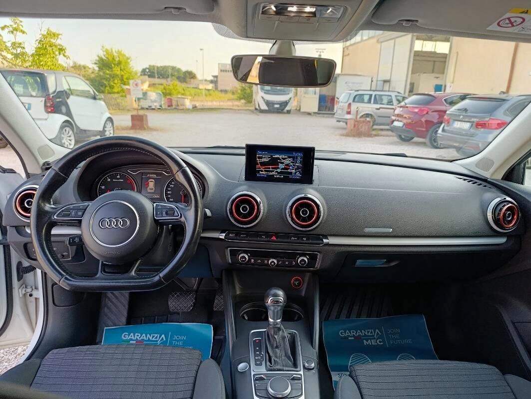 Audi A3 2.0 tdi Attraction 150cv s-tronic E6