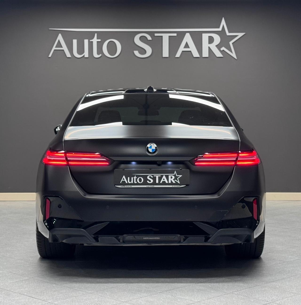 Bmw 520 520d 48V xDrive Msport Pro "Frozen Black"