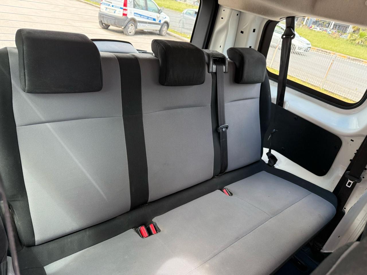 PEUGEOT EXPERT AUTOVETTURA 9POSTI 1.6HDI115CV