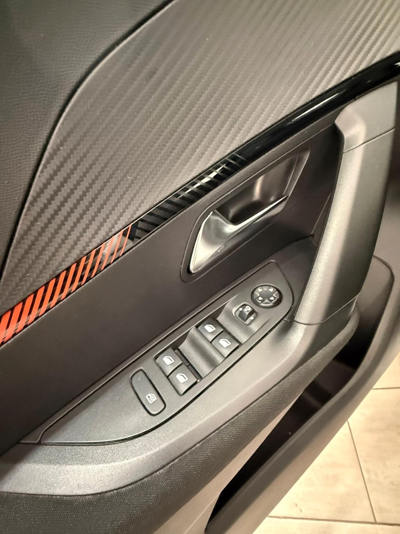 Peugeot 2008 PureTech 130 S&S Allure