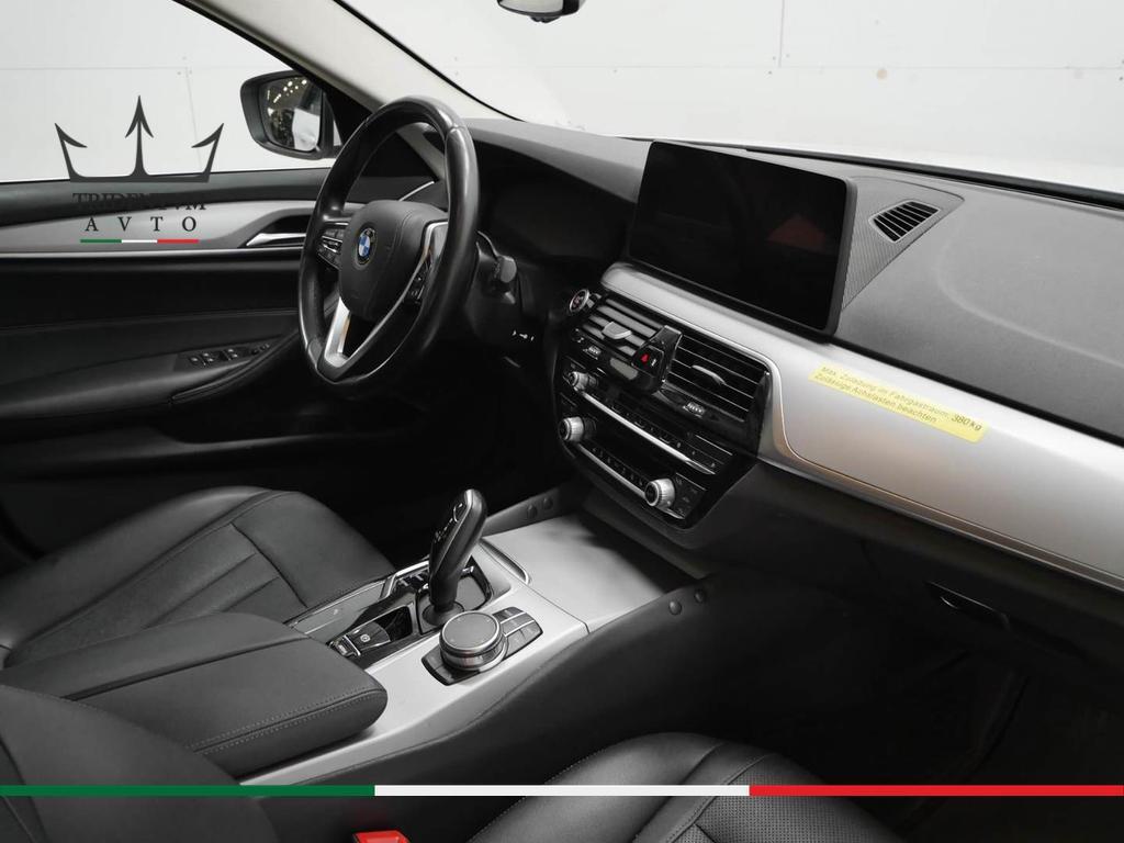 BMW Serie 5 520d Touring mhev 48V Business auto
