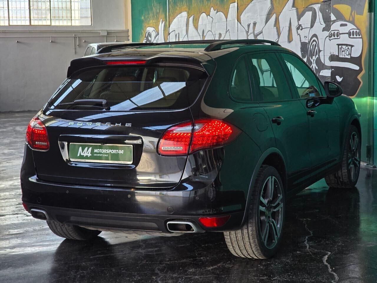 Porsche Cayenne 958 3.0 TDi *TETTO