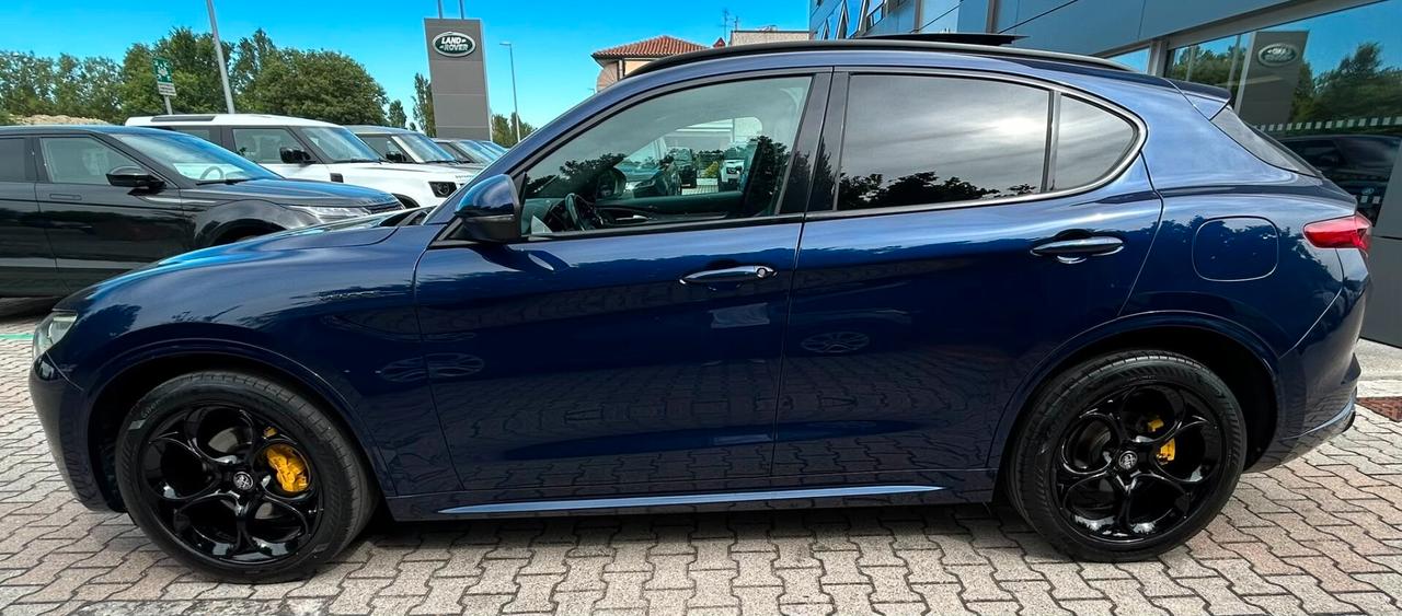 Alfa Romeo Stelvio SOLO PER COMMERCIANTI