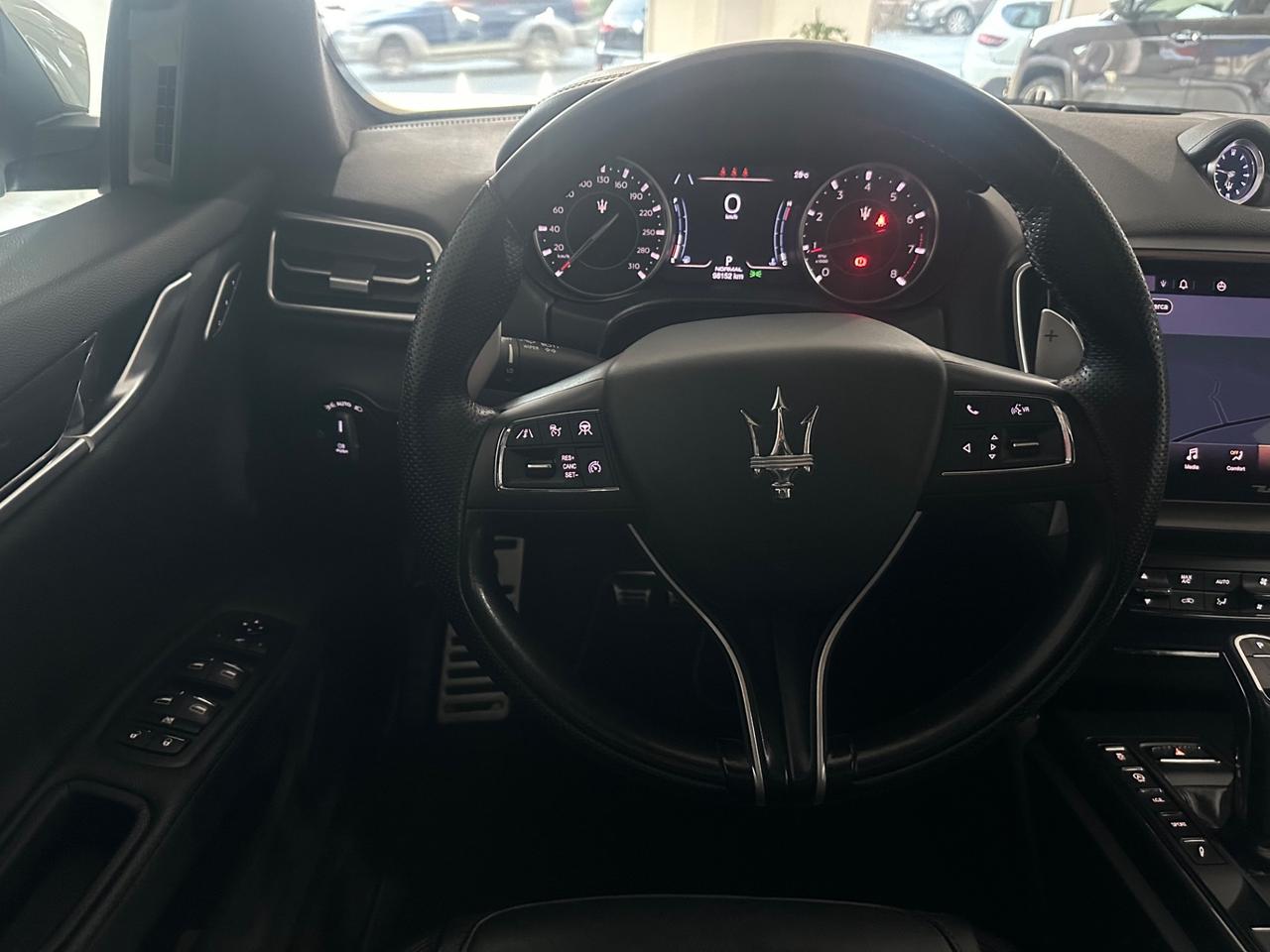 Maserati Ghibli L4 330 CV MHEV Gransport