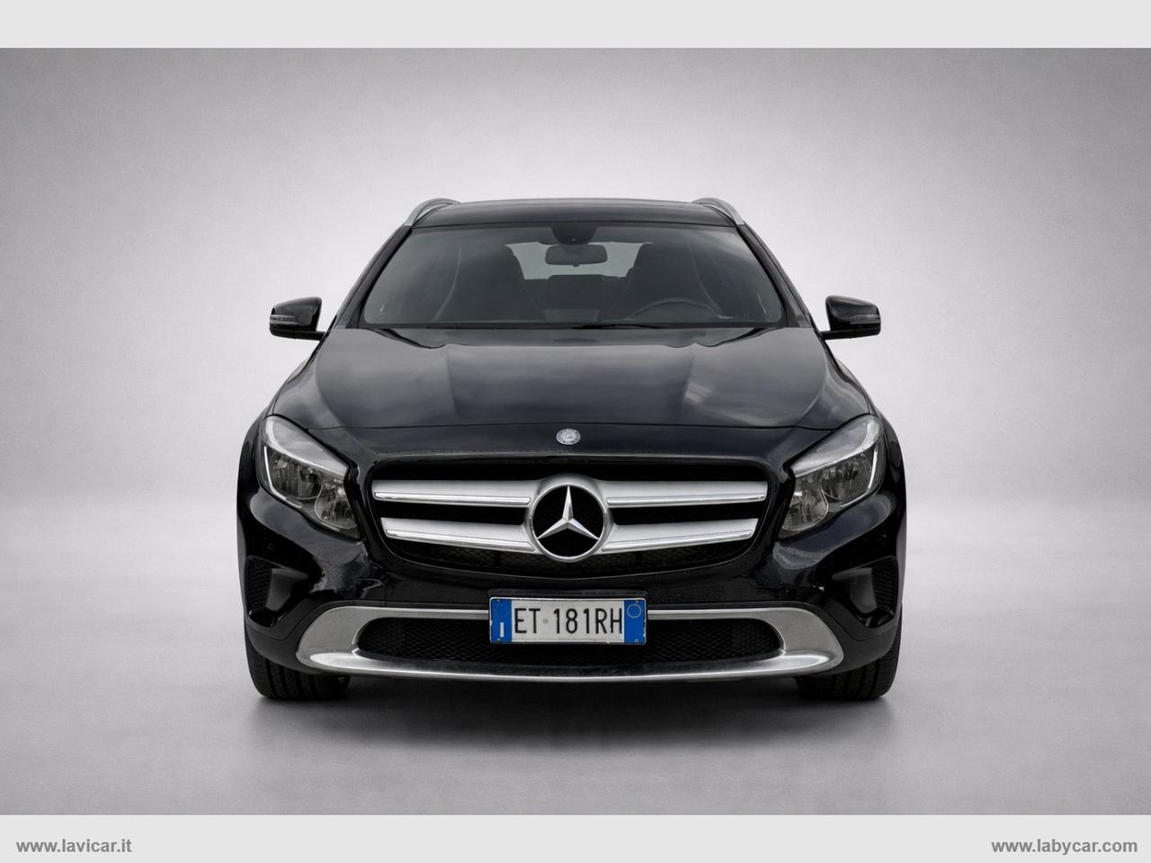MERCEDES-BENZ GLA 180 d Premium