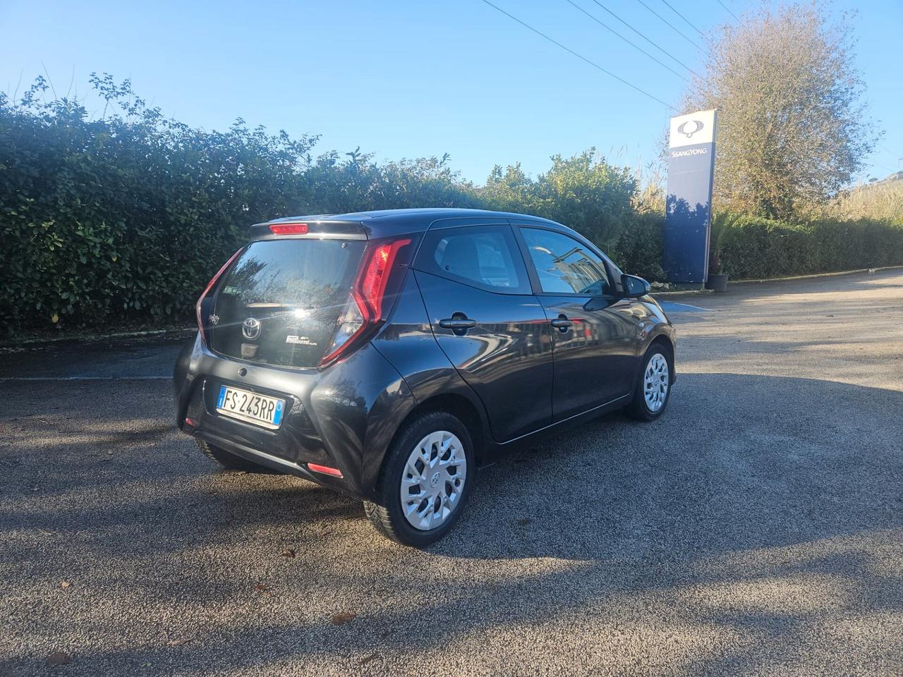 Toyota Aygo 1.0 VVT-i 69 CV 5 porte x-cool TSS MMT