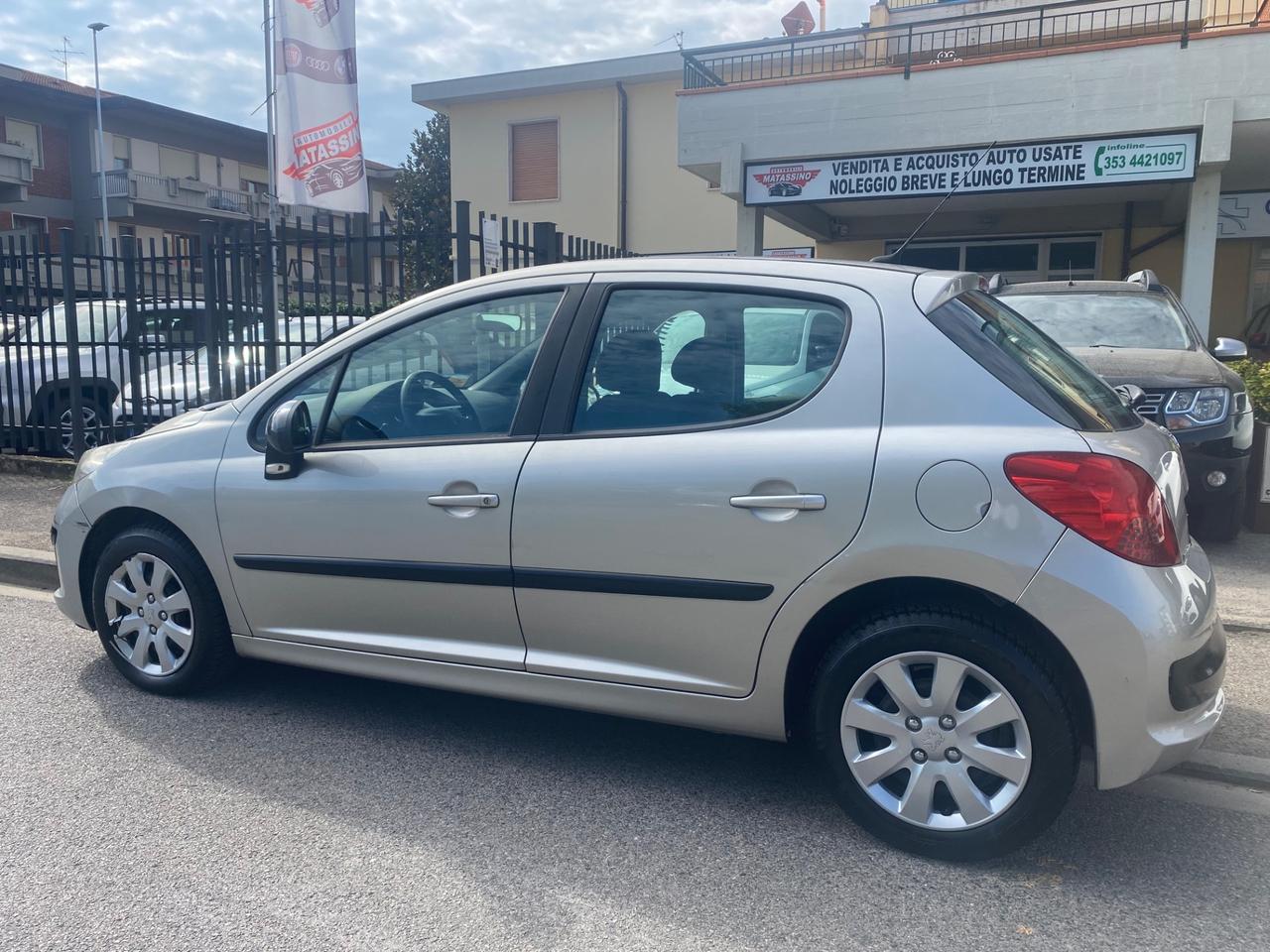 Peugeot 207 1.6 HDi 90CV 5p. XS