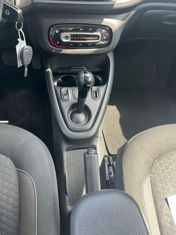 smart fortwo EQ Berlin Black Passion
