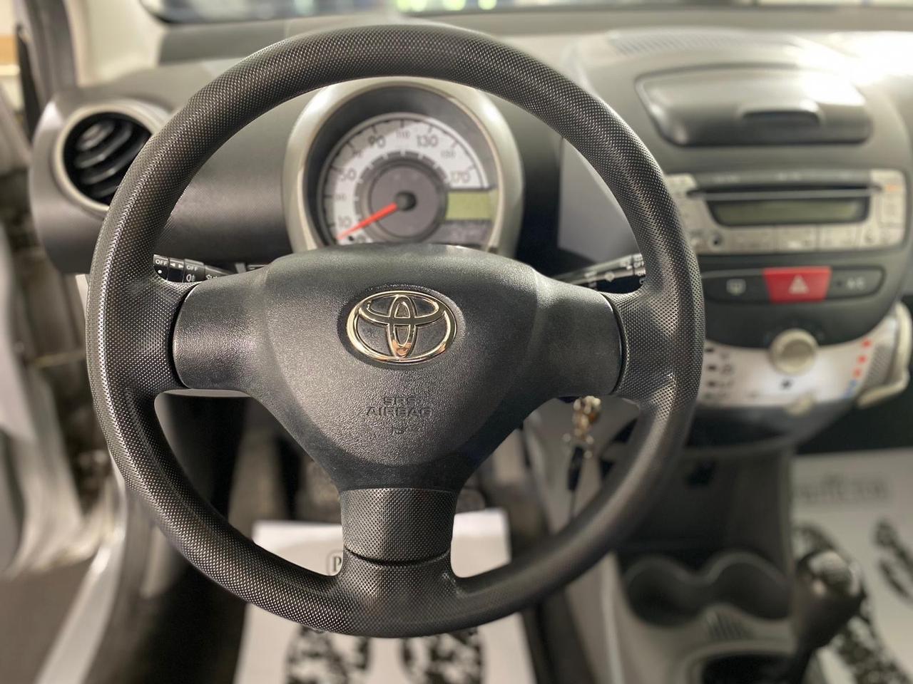 Toyota Aygo 1.0 12V VVT-i 3 porte* NEOPATENTATI *